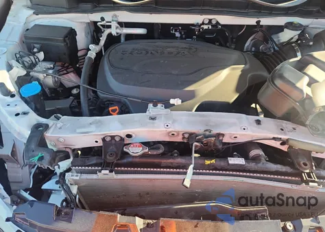 2022 Honda Odyssey Touring z USA, uszkodzony, nr VIN 5FNRL6H83NB026578